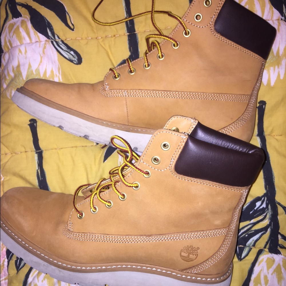 TIMBERLAND boots